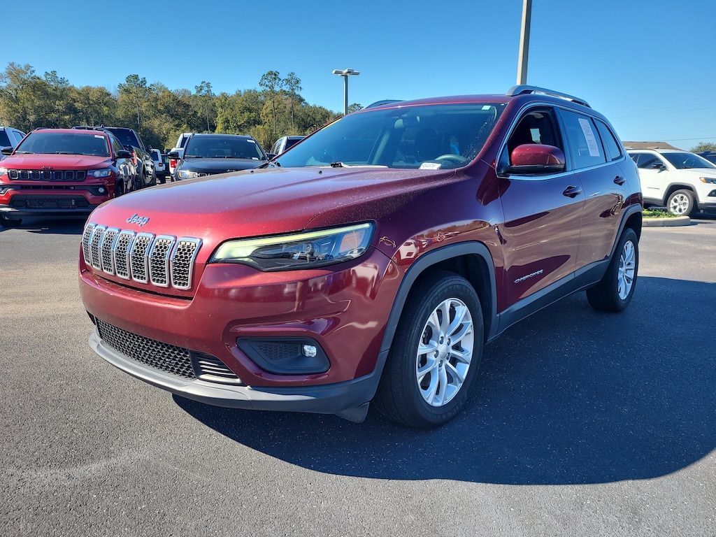 Used 2019 Jeep Cherokee Latitude FWD SUV