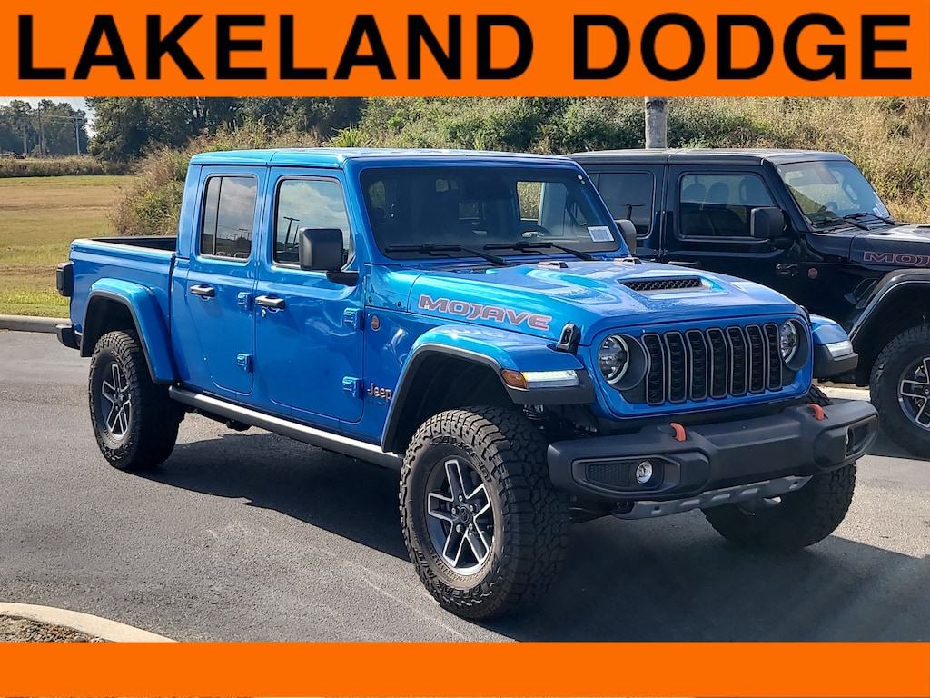 New 2026 Jeep Gladiator MOJAVE 4X4 Pickup