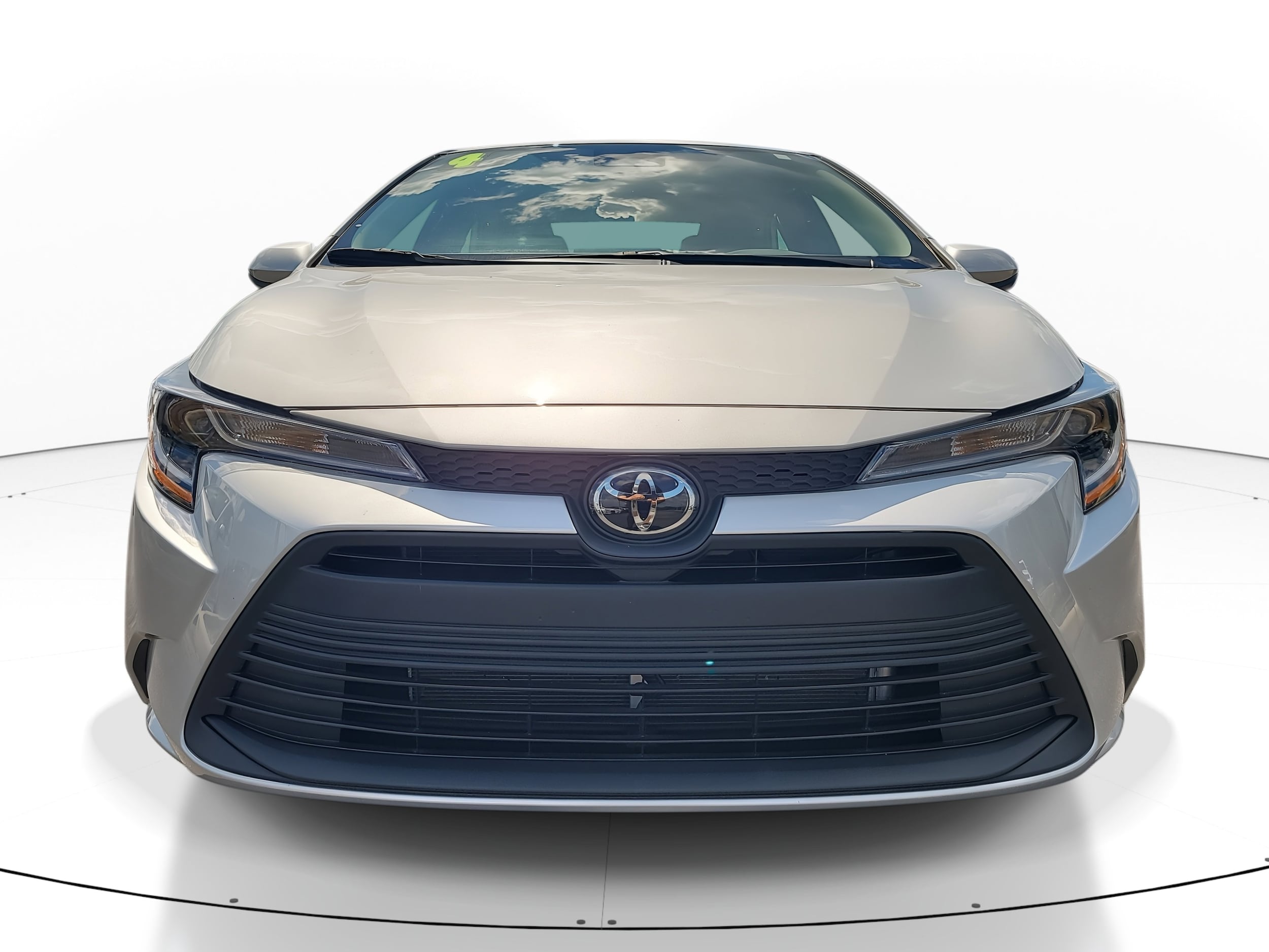 Used 2024 Toyota Corolla LE with VIN 5YFB4MDE3RP172651 for sale in Northfield, Minnesota