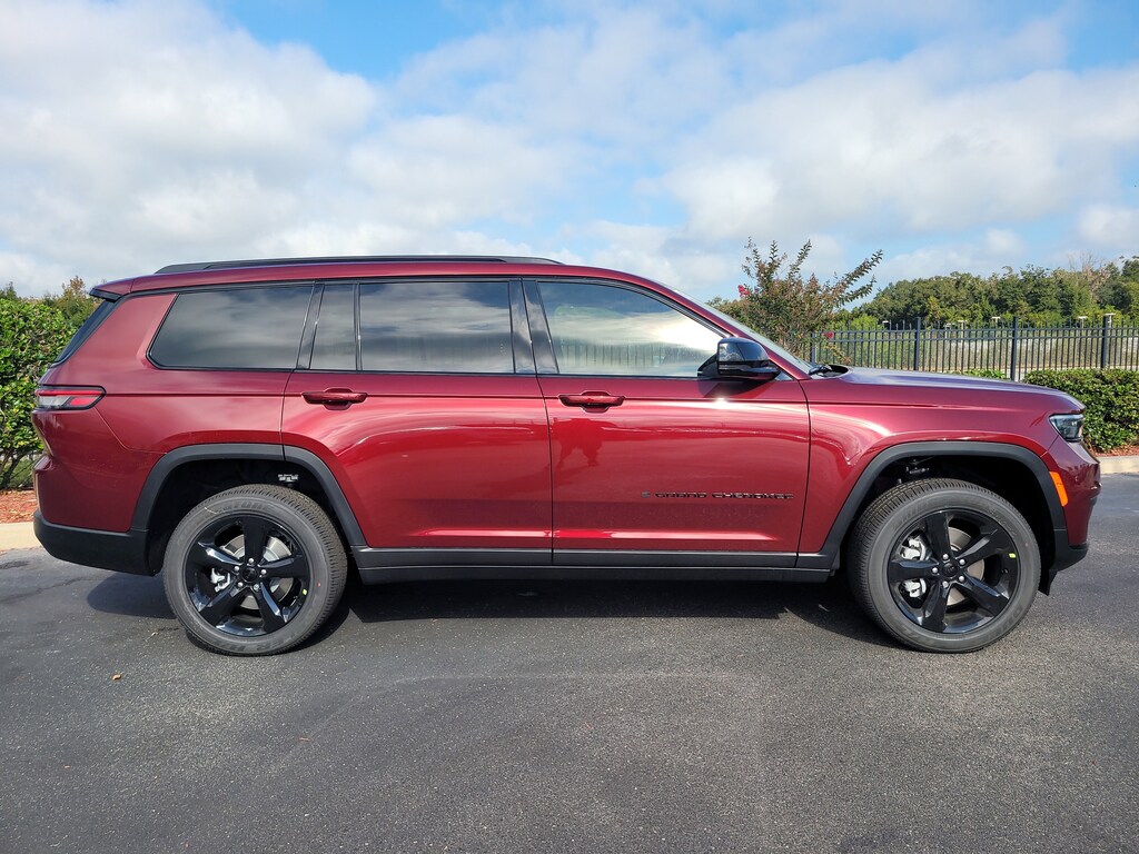 New 2025 Jeep Grand Cherokee L ALTITUDE X 4X2 Sport Utility
