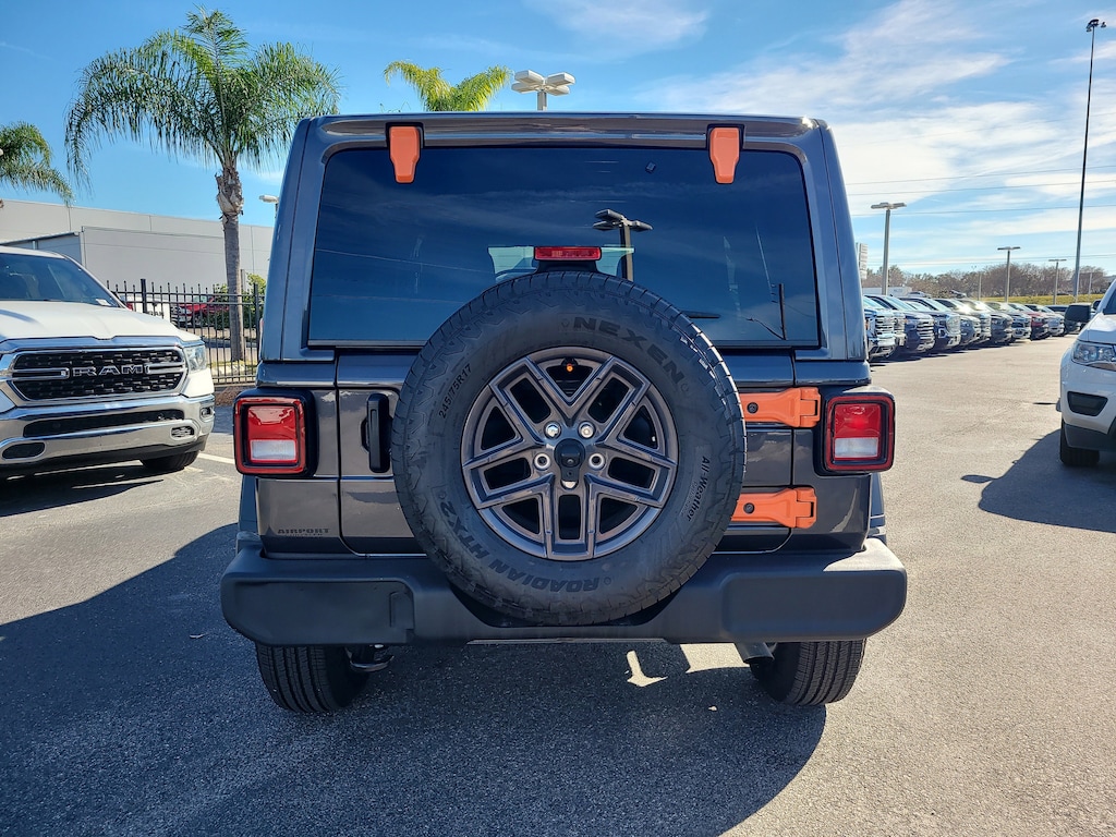 Used 2025 Jeep Wrangler Sport SUV