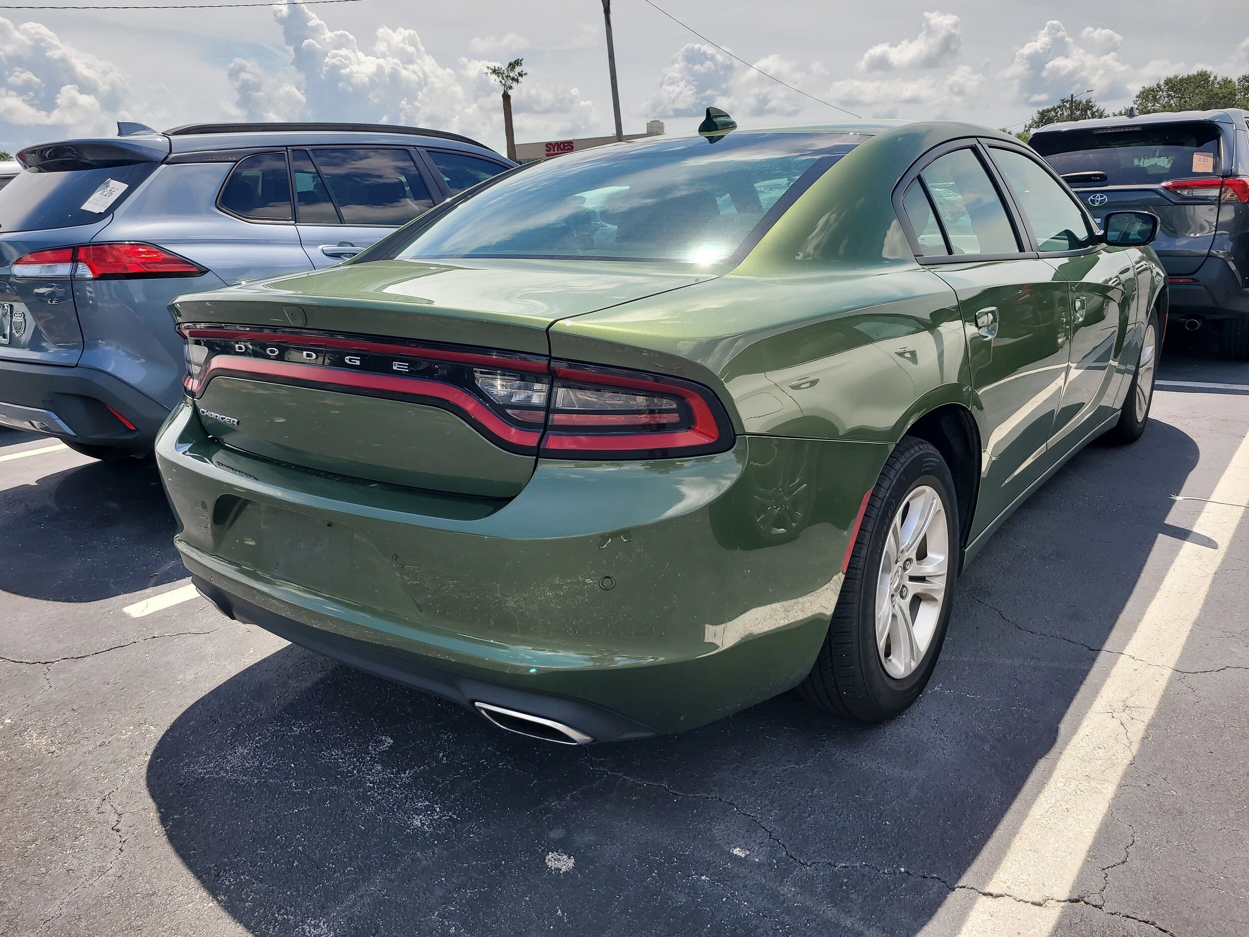 2023 Dodge Charger SXT photo 3