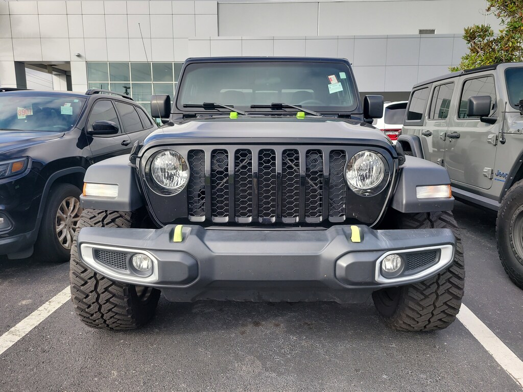 2023 Jeep Gladiator Sport S photo 2