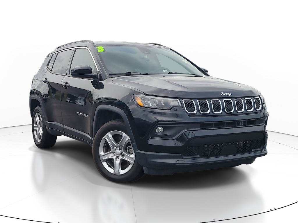 Used 2023 Jeep Compass Latitude SUV