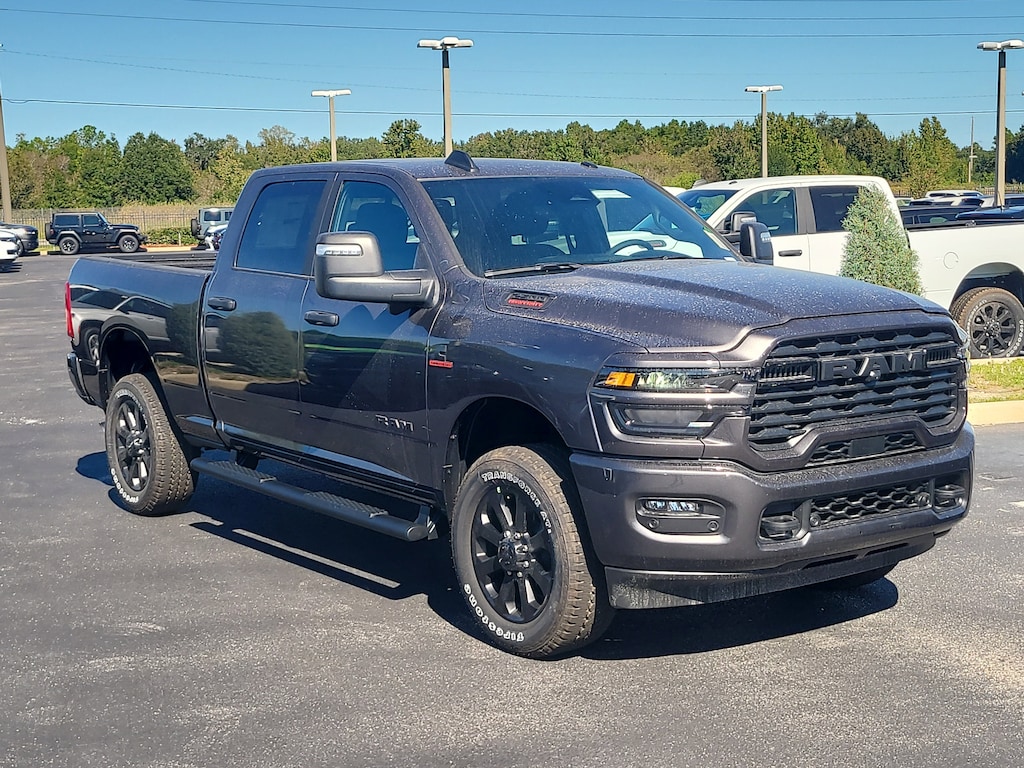 New 2026 Ram 2500 BIG HORN CREW CAB 4X4 6'4 BOX Pickup