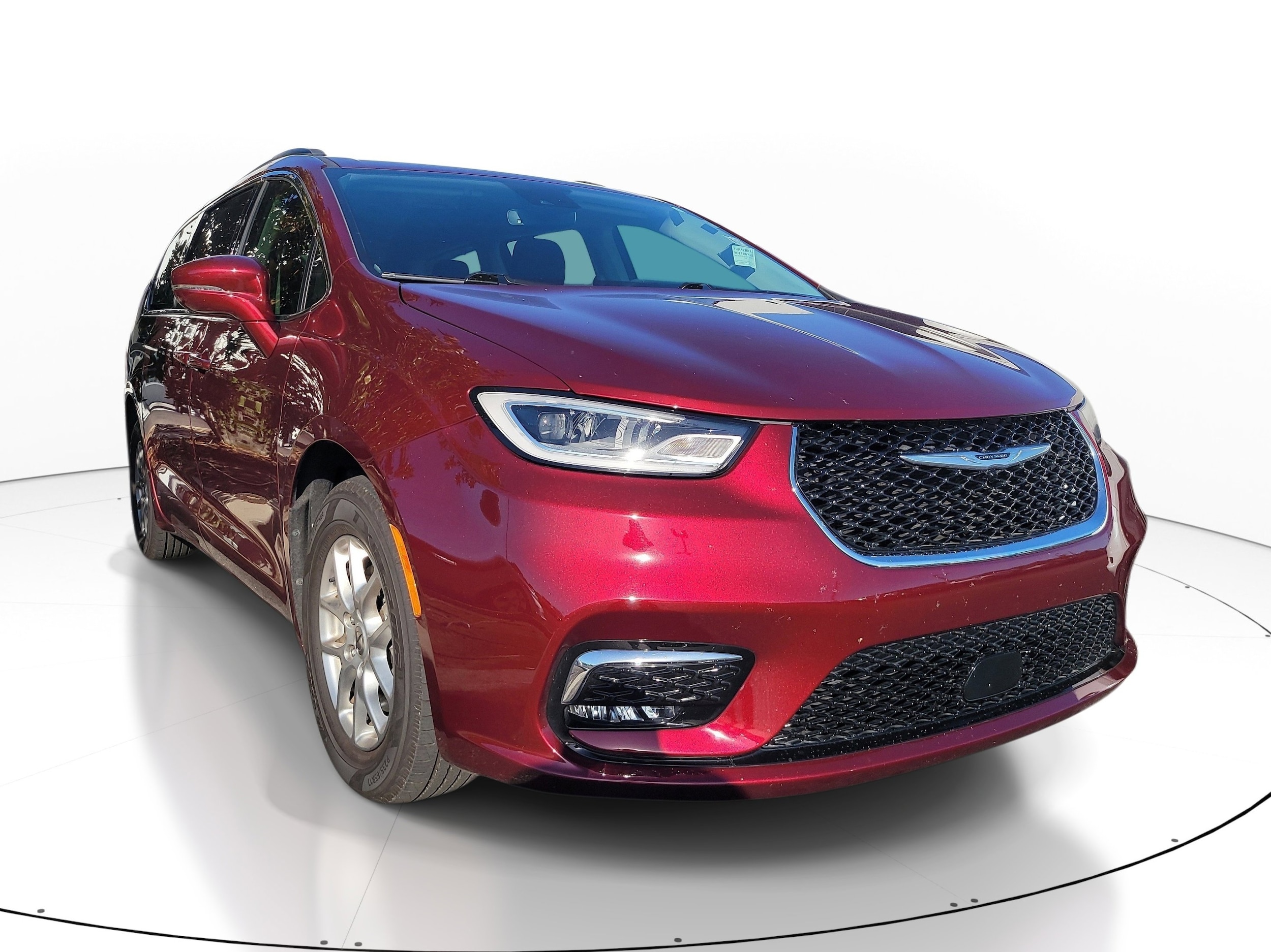 2021 Chrysler Pacifica Touring's photo