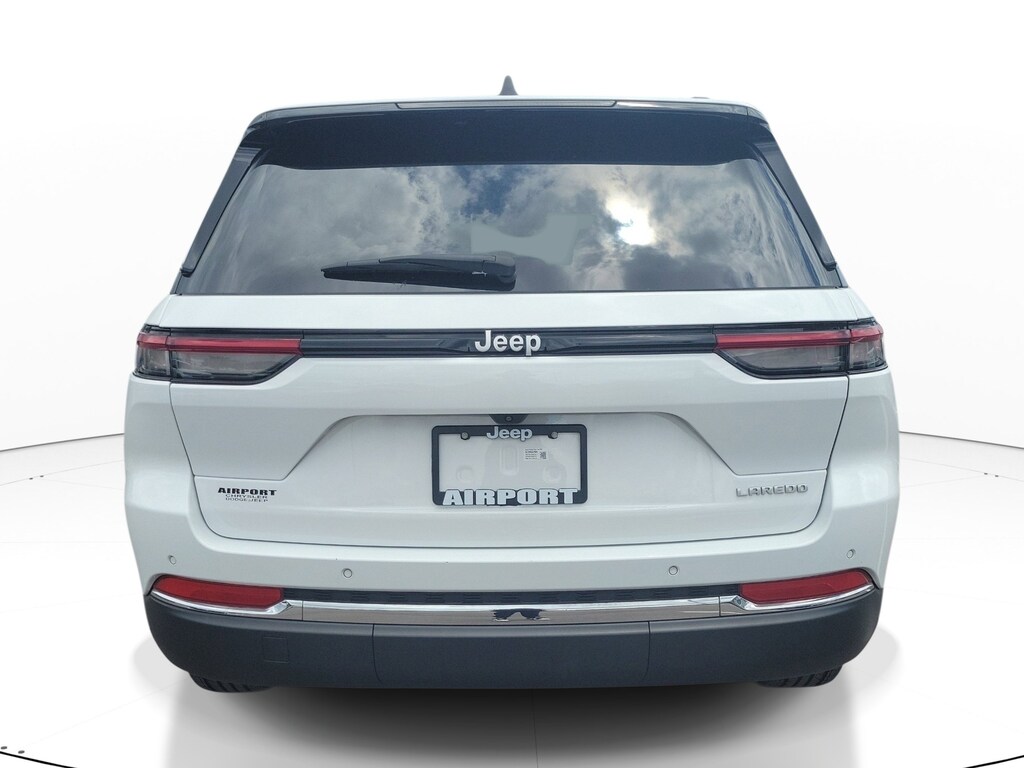 Used 2025 Jeep Grand Cherokee Laredo SUV