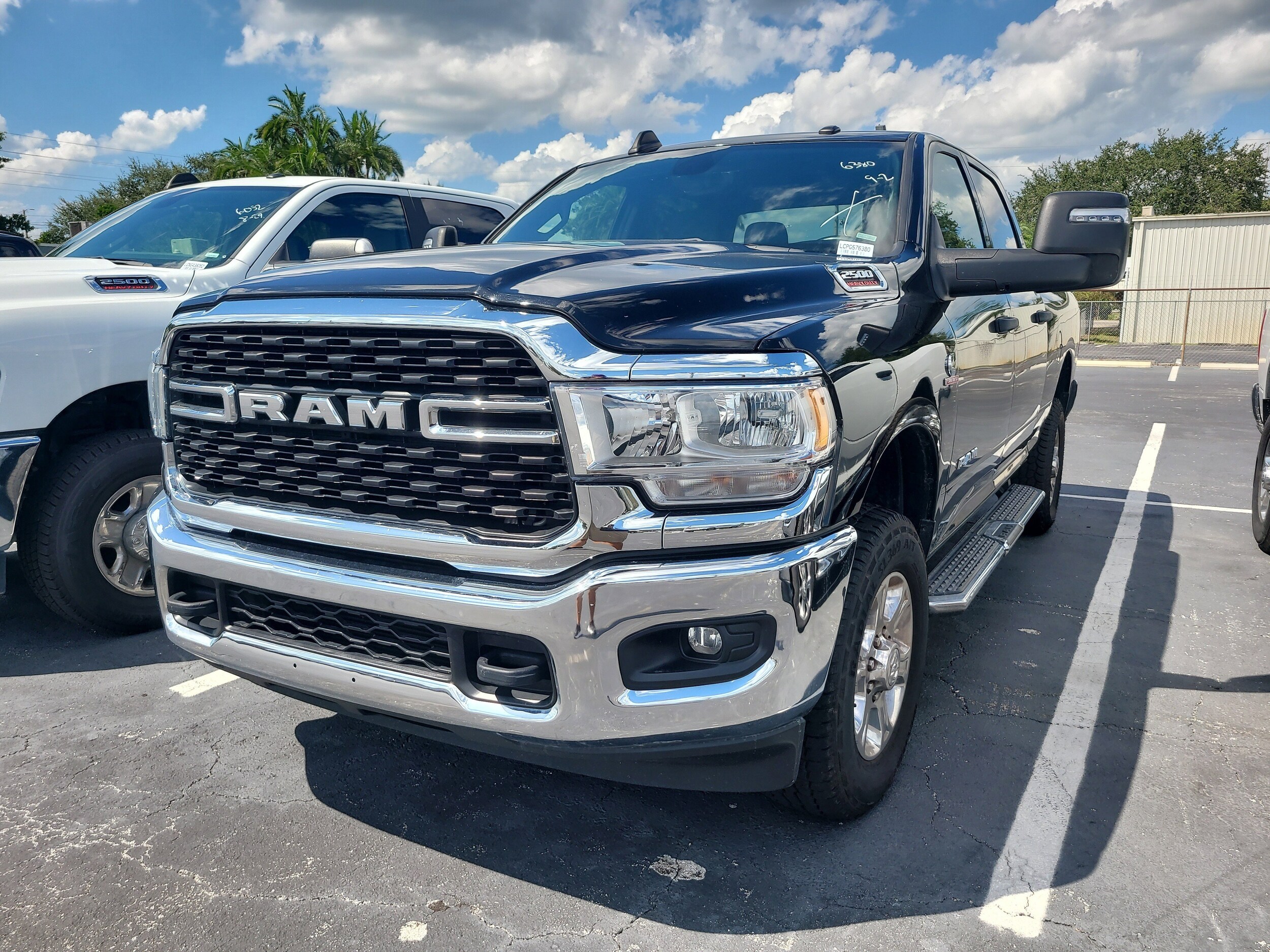 2023 Ram 2500 Big Horn photo 3