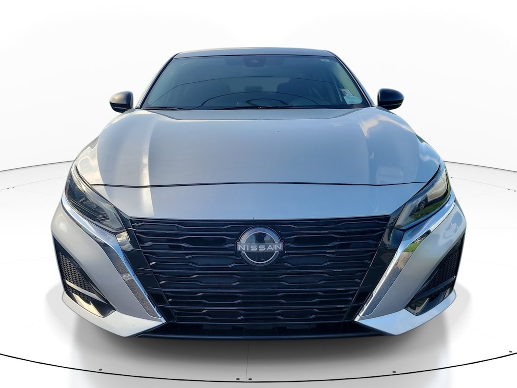Used 2024 Nissan Altima 2.5 SV Sedan