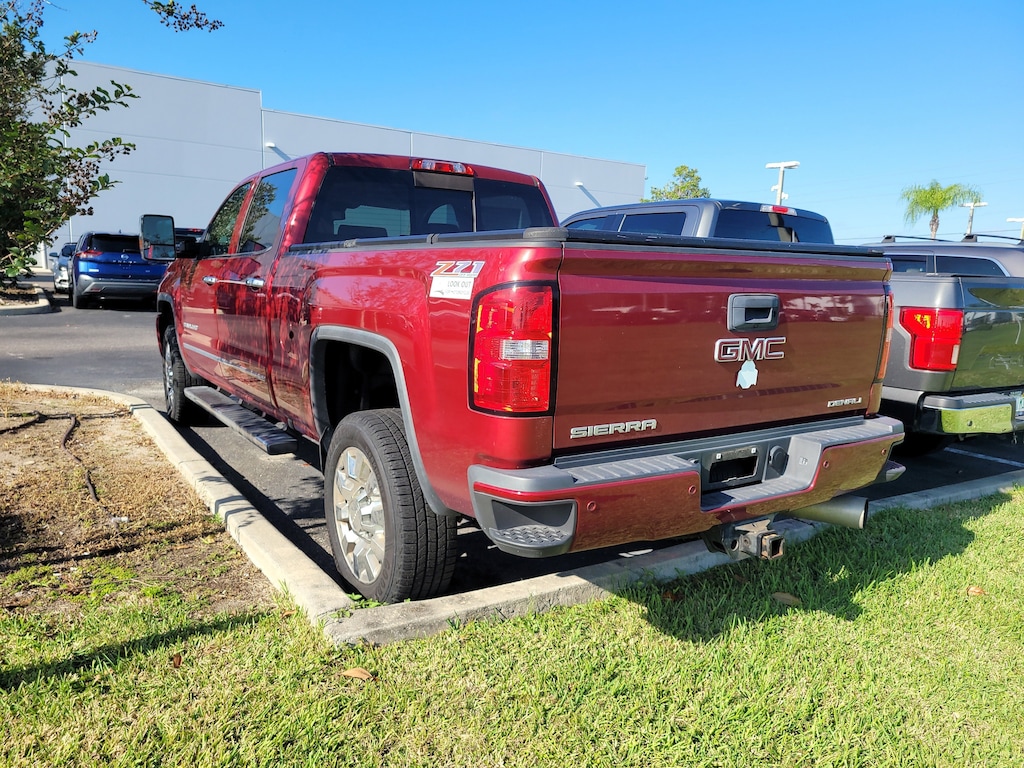 Used 2019 GMC Sierra 2500HD Denali Truck Crew Cab
