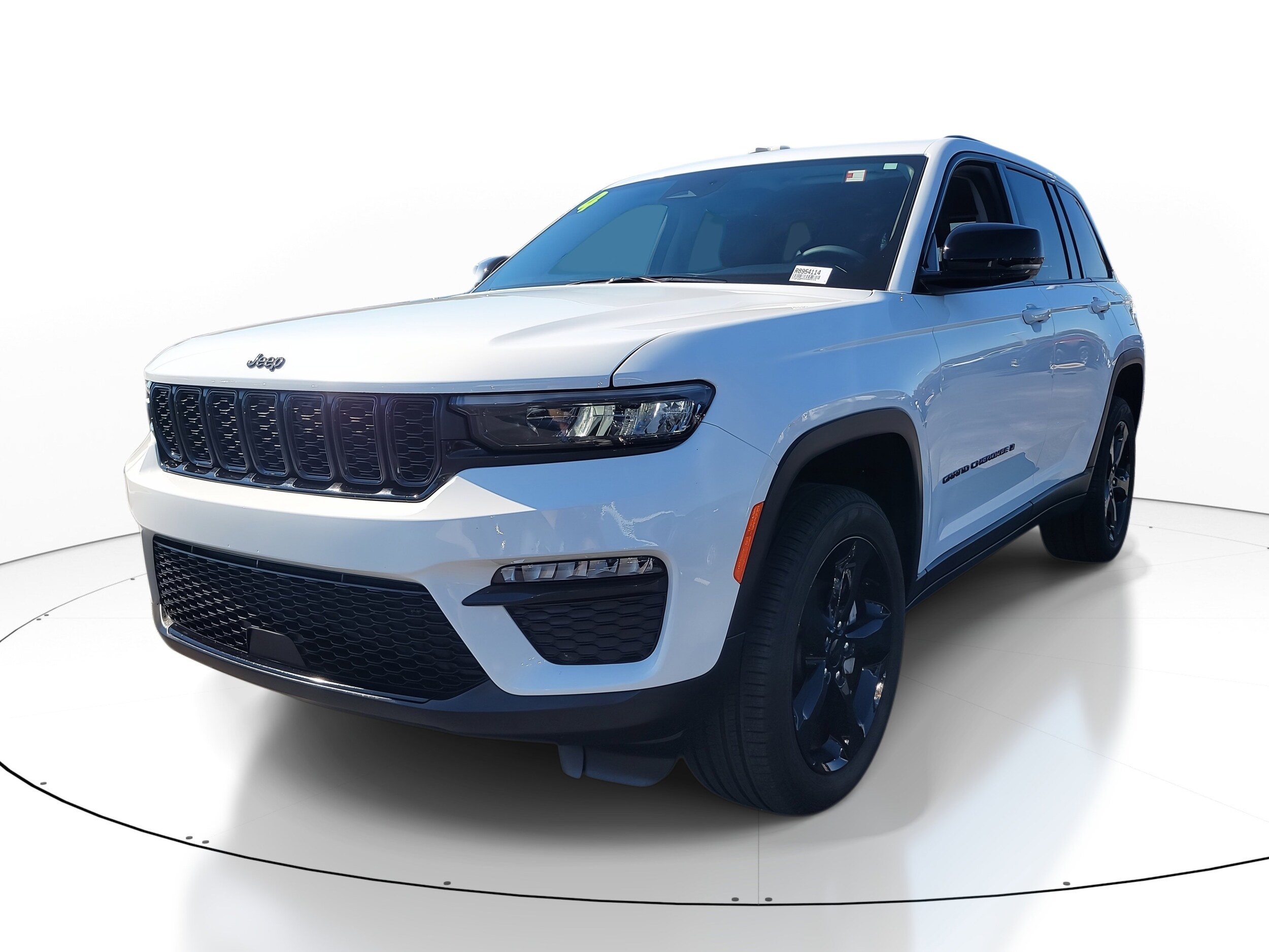 2024 Jeep Grand Cherokee Limited photo 3