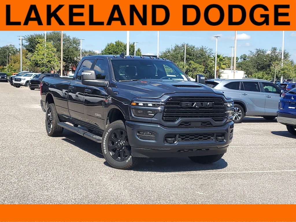 New 2026 Ram 3500 LARAMIE CREW CAB 4X4 8' BOX Pickup