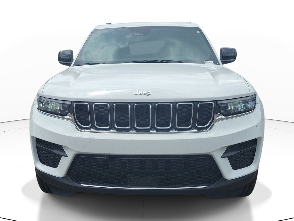Used 2025 Jeep Grand Cherokee Laredo SUV