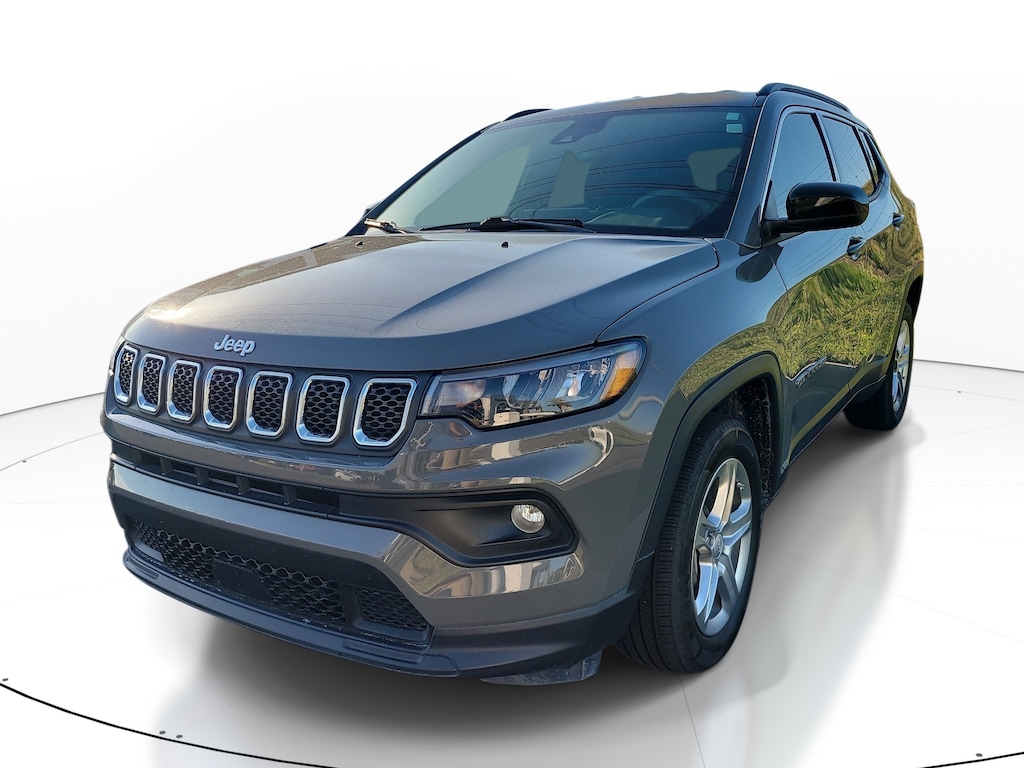 Used 2024 Jeep Compass Latitude SUV