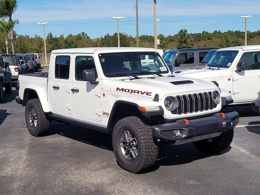 New 2026 Jeep Gladiator MOJAVE 4X4 Pickup