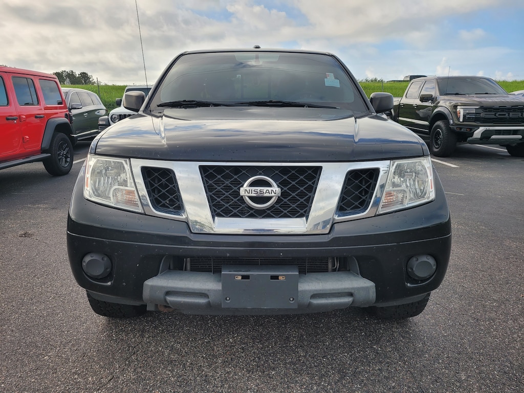 Used 2016 Nissan Frontier SV Truck Crew Cab