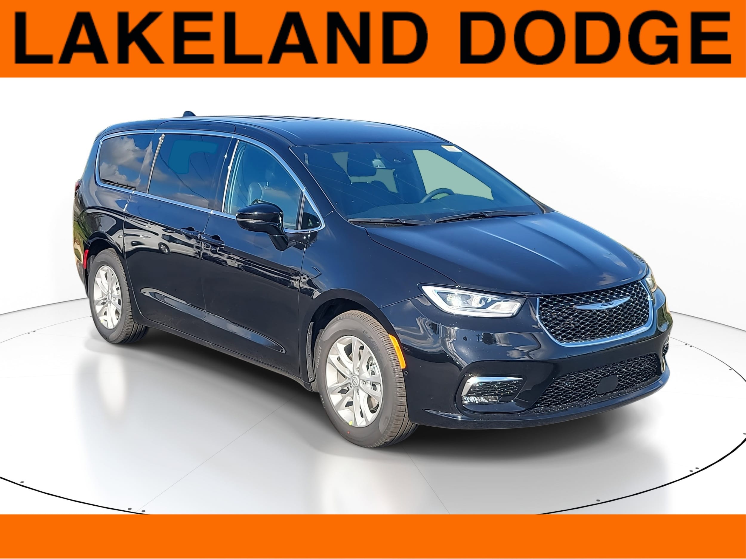 2026 Chrysler Pacifica Passenger Van 