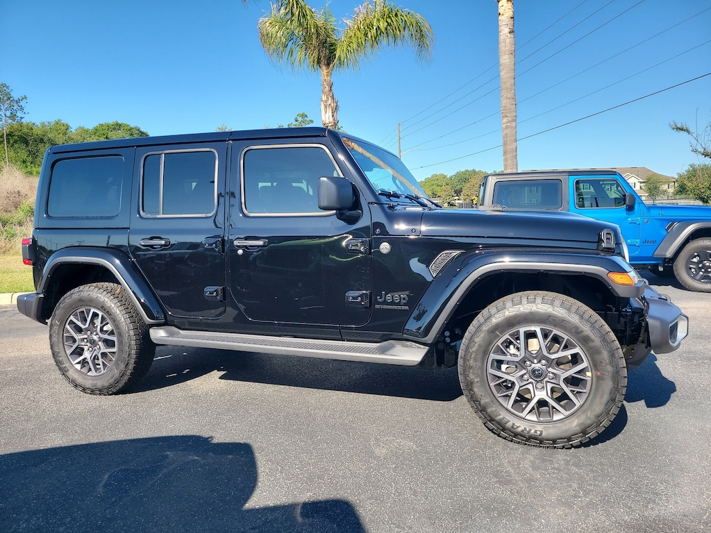 New 2026 Jeep Wrangler 4-DOOR SAHARA Sport Utility