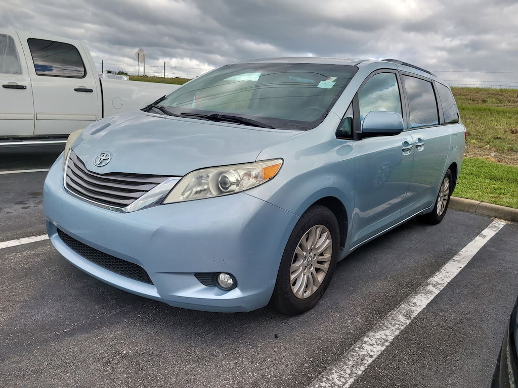 Used 2017 Toyota Sienna L 7 Passenger Van