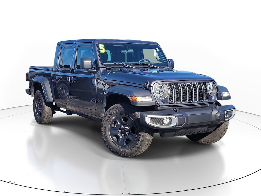 Used 2025 Jeep Gladiator Sport Truck Crew Cab