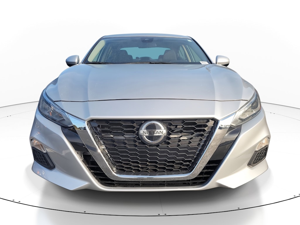 Used 2022 Nissan Altima 2.5 SV Sedan
