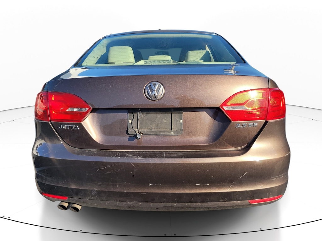 Used 2012 Volkswagen Jetta 2.5L SE Sedan
