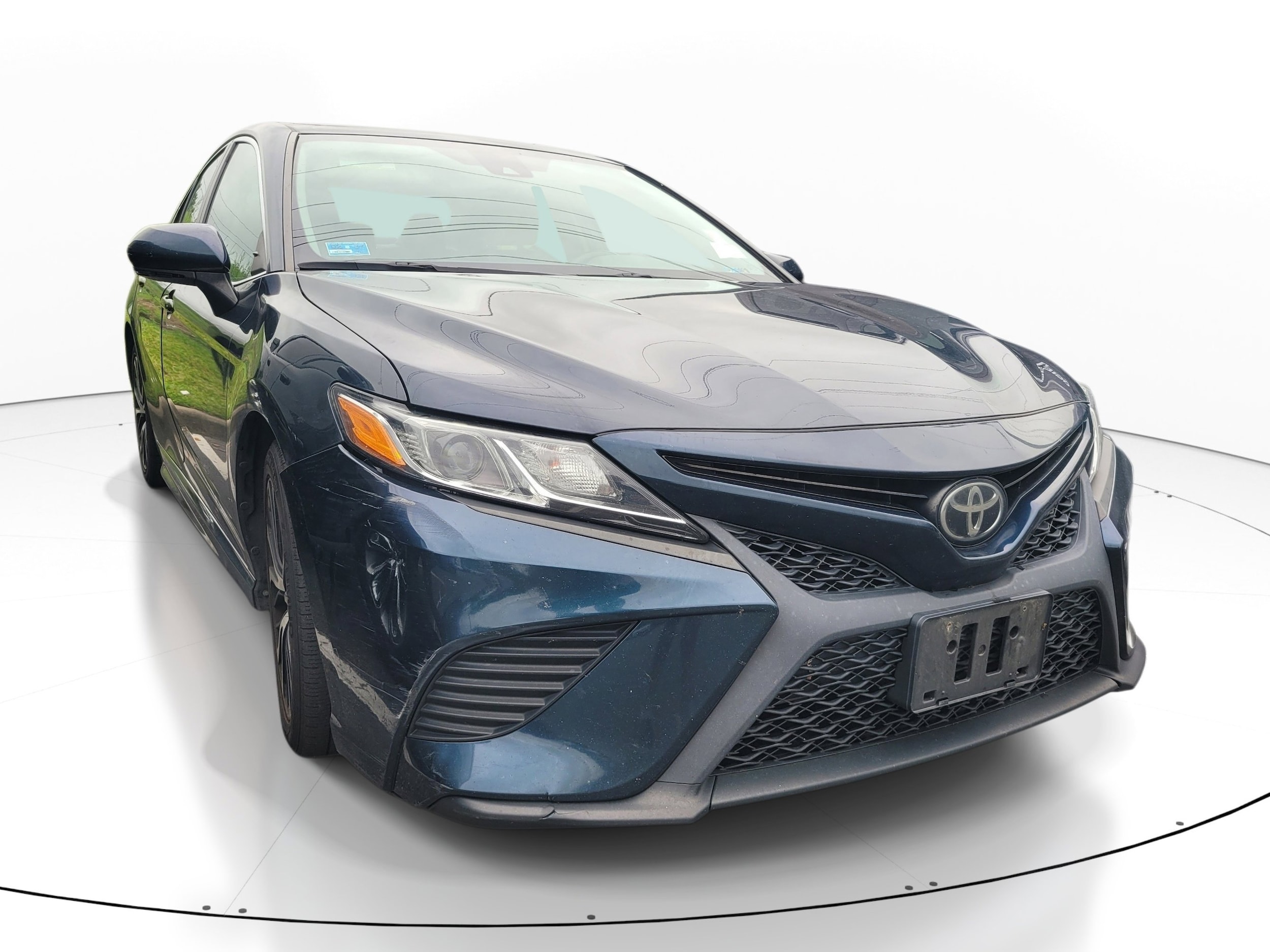 2019 Toyota Camry 2.5 Auto SE's photo