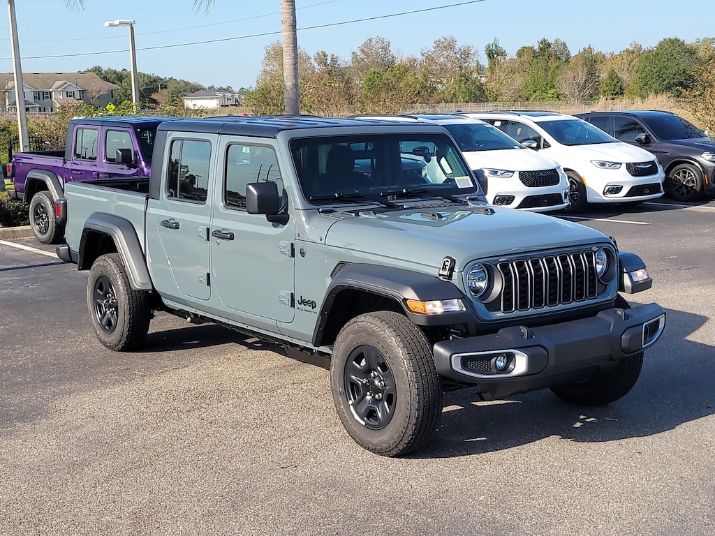 New 2026 Jeep Gladiator SPORT 4X4 Pickup
