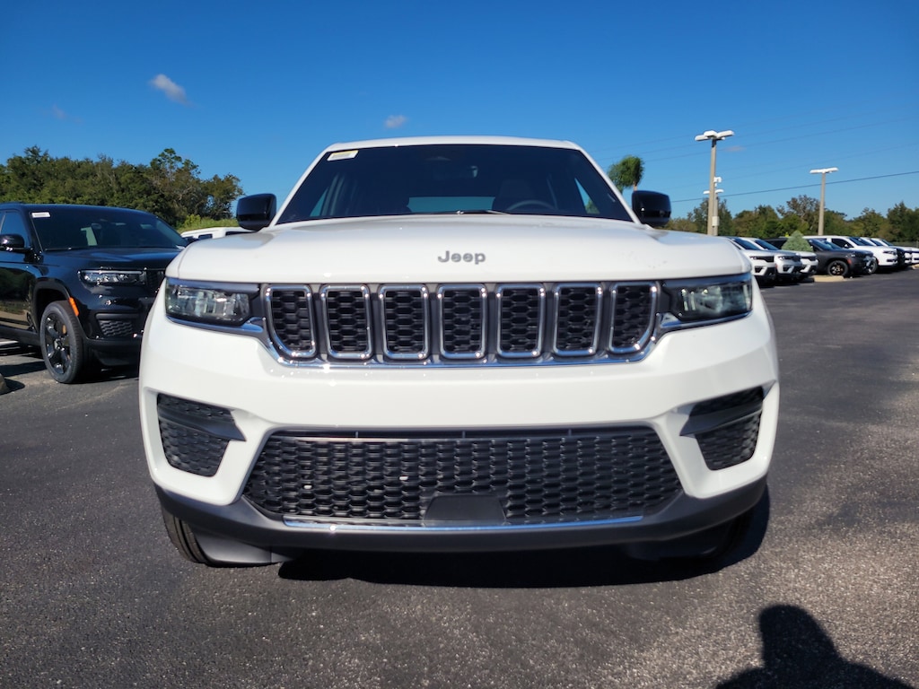 New 2025 Jeep Grand Cherokee LAREDO X 4X2 Sport Utility