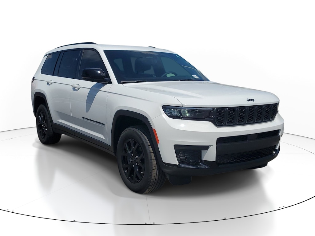 Used 2024 Jeep Grand Cherokee L Laredo SUV