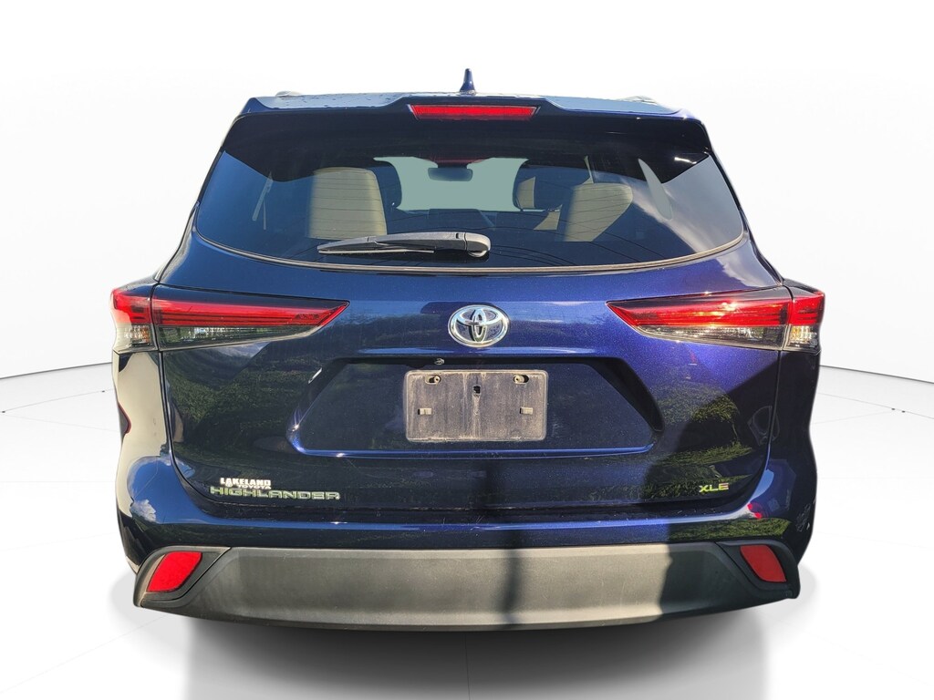 Used 2022 Toyota Highlander XLE SUV