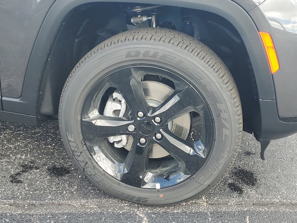 New 2025 Jeep Grand Cherokee L ALTITUDE X 4X2 Sport Utility