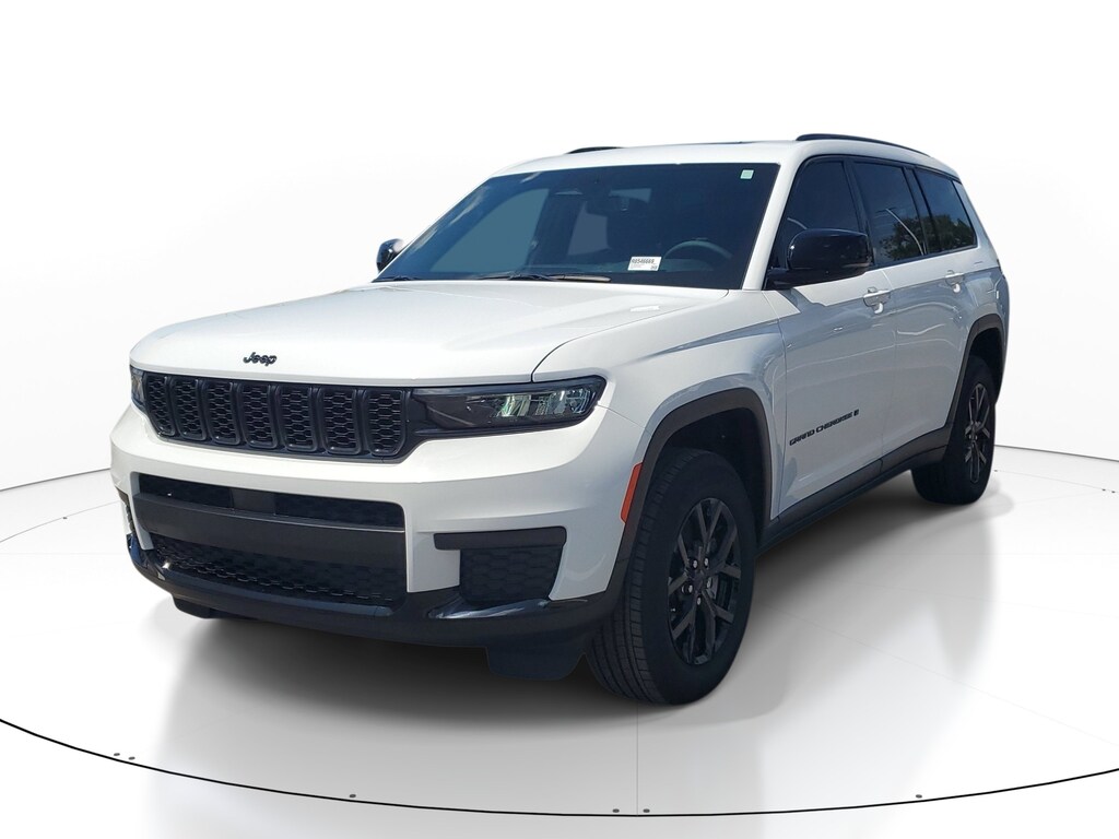 Used 2024 Jeep Grand Cherokee L Laredo SUV