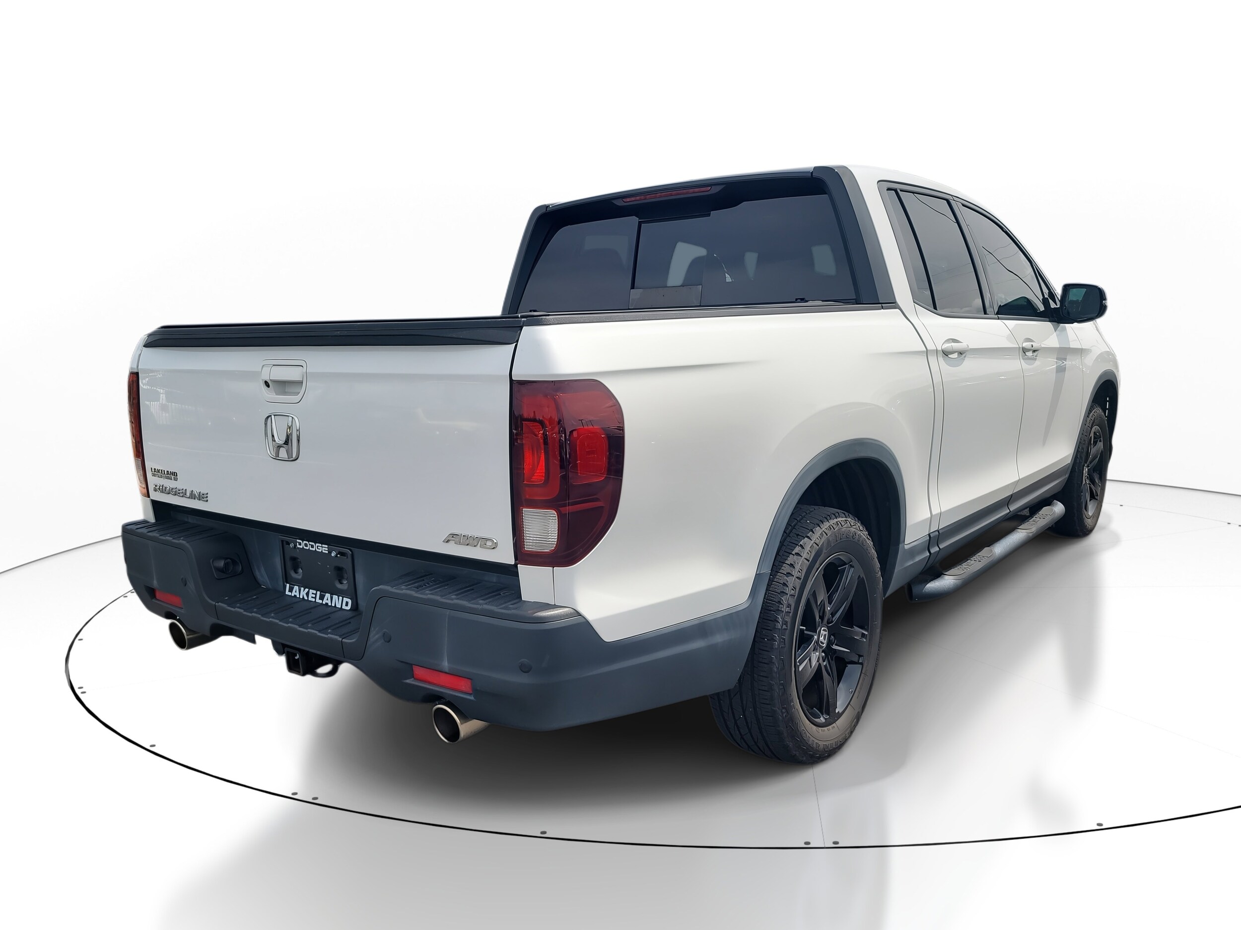 2022 Honda Ridgeline Black Edition photo 4