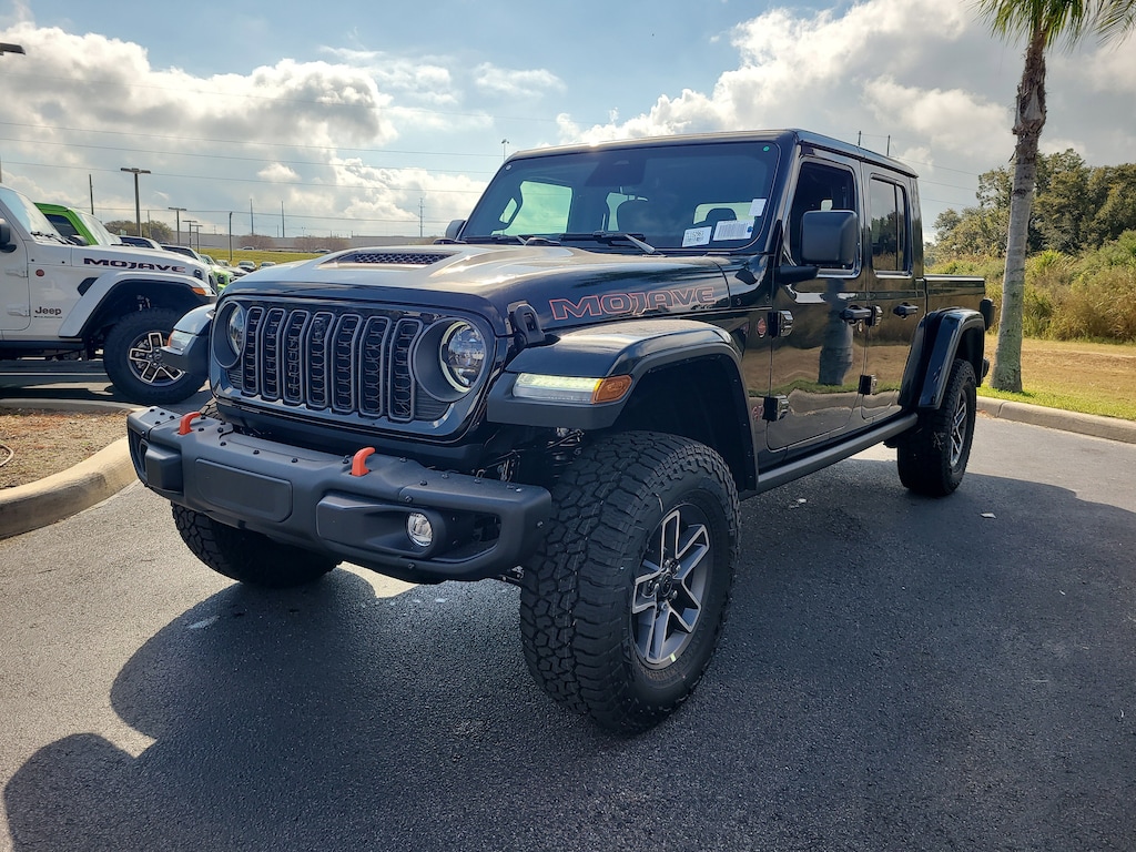 New 2026 Jeep Gladiator MOJAVE X 4X4 Pickup