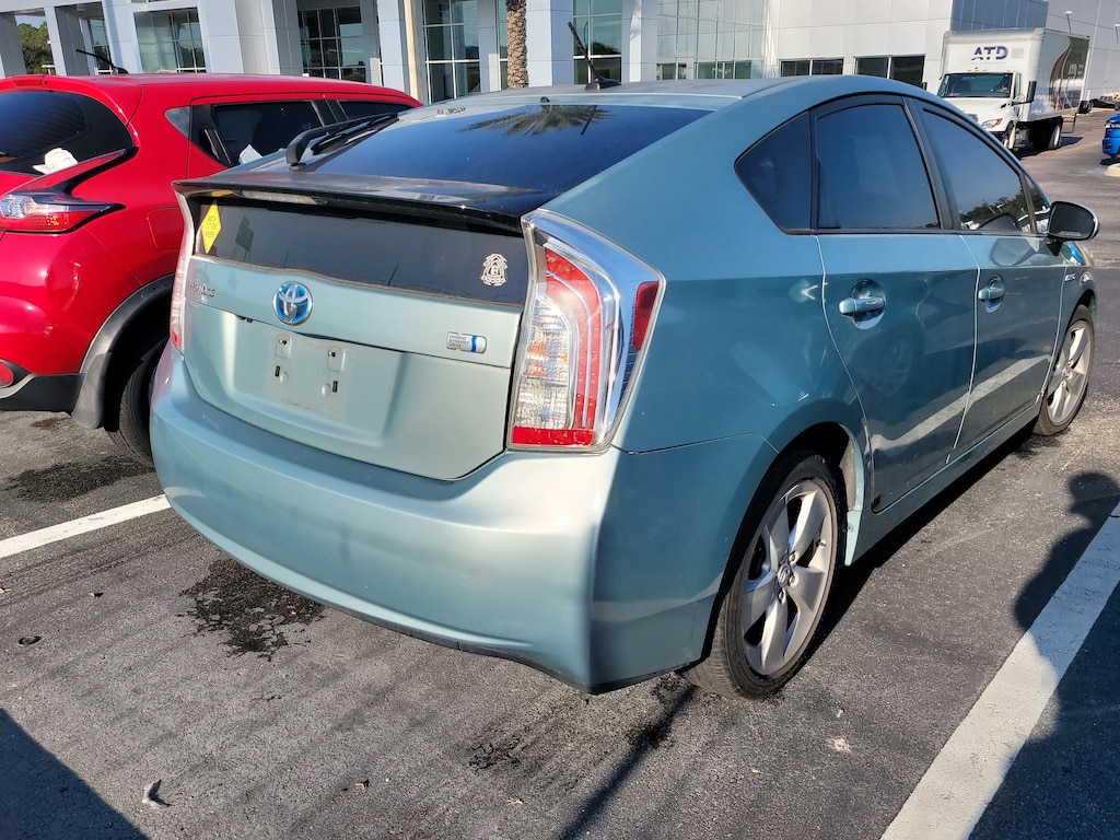 2015 Toyota Prius Four photo 4
