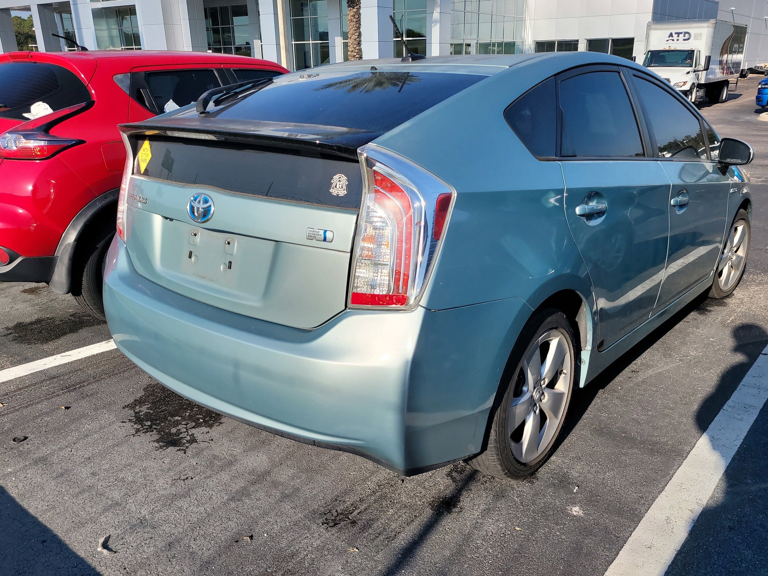 2015 Toyota Prius Four photo 3
