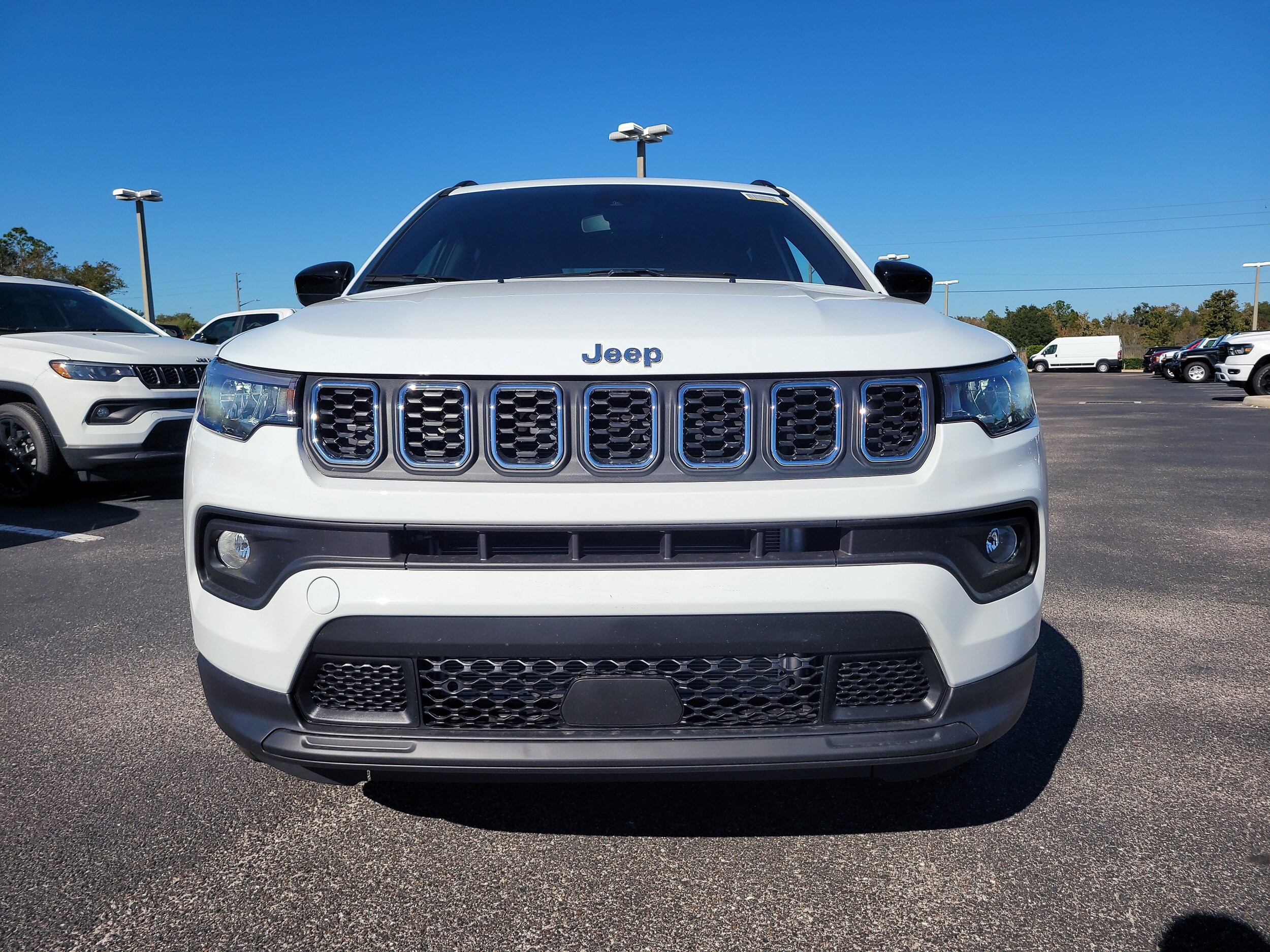 2026 Jeep Compass Latitude photo 3