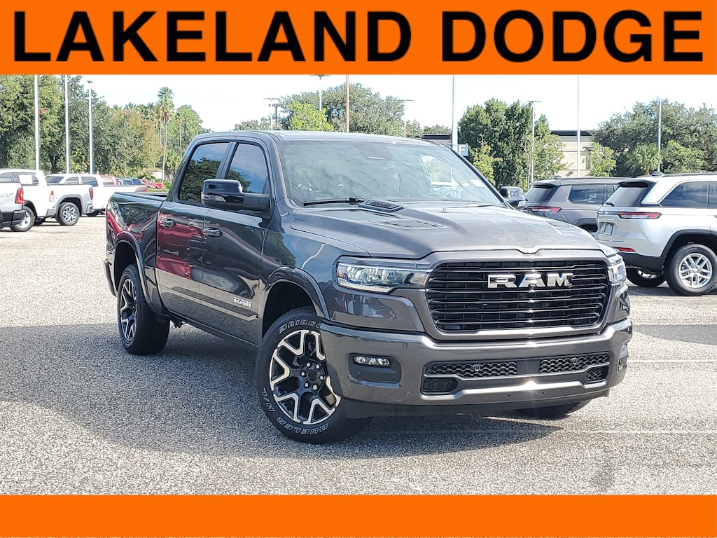 New 2026 Ram 1500 LARAMIE CREW CAB 4X4 5'7 BOX Pickup