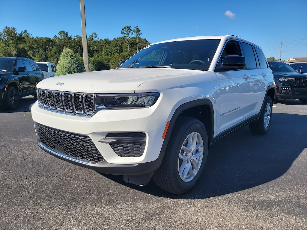 New 2025 Jeep Grand Cherokee LAREDO X 4X2 Sport Utility
