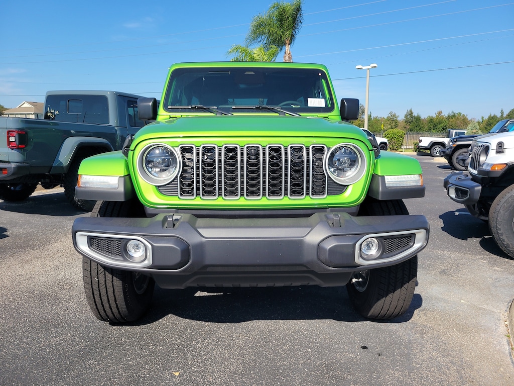 New 2026 Jeep Wrangler 4-DOOR SAHARA Sport Utility