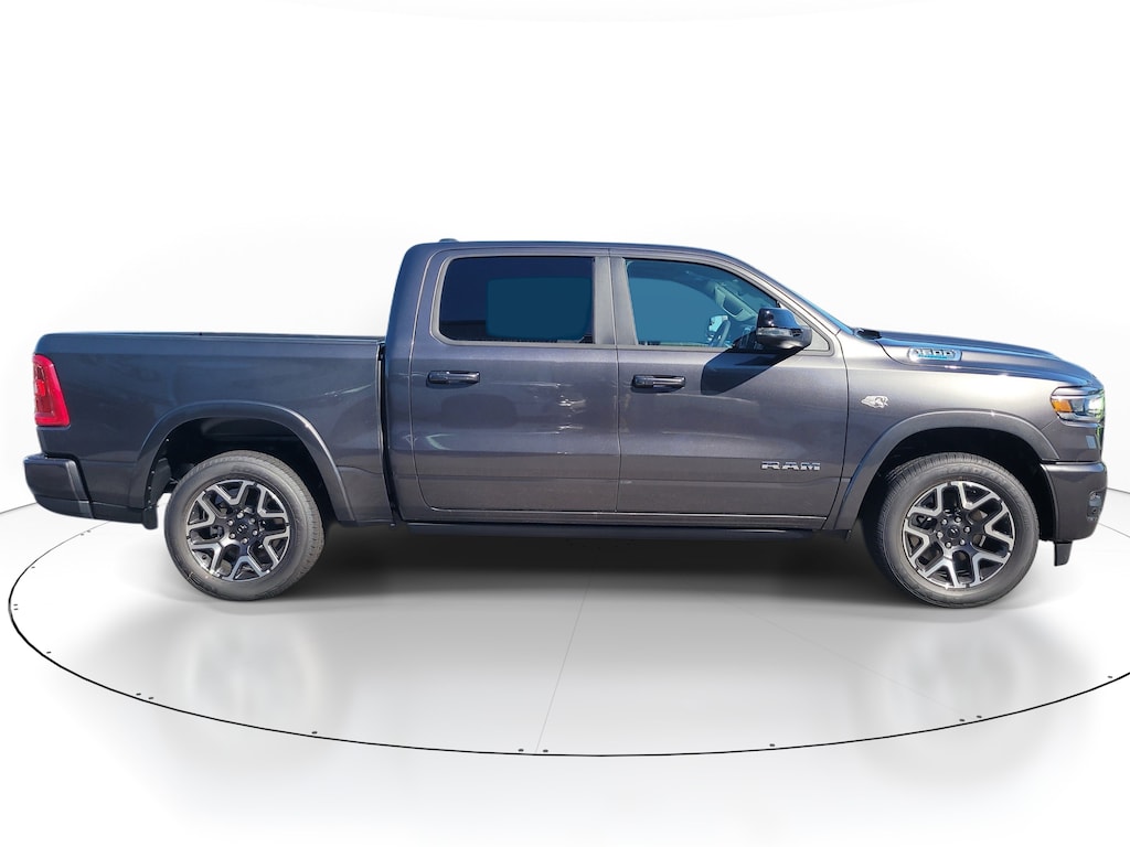 New 2026 Ram 1500 LARAMIE CREW CAB 4X4 5'7 BOX Pickup