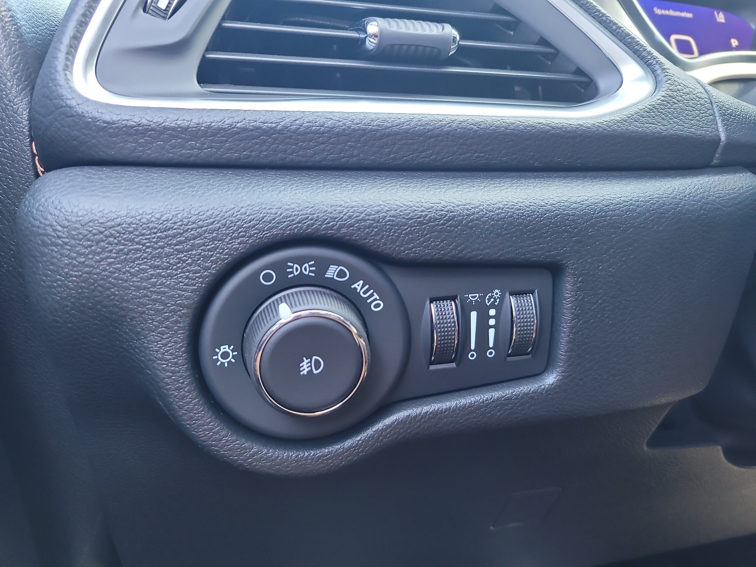 2026 Chrysler Pacifica Pinnacle - Photo 24