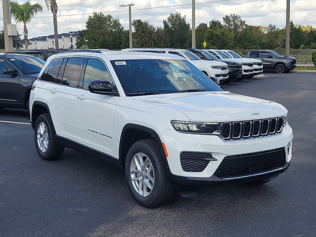 New 2025 Jeep Grand Cherokee LAREDO X 4X2 Sport Utility