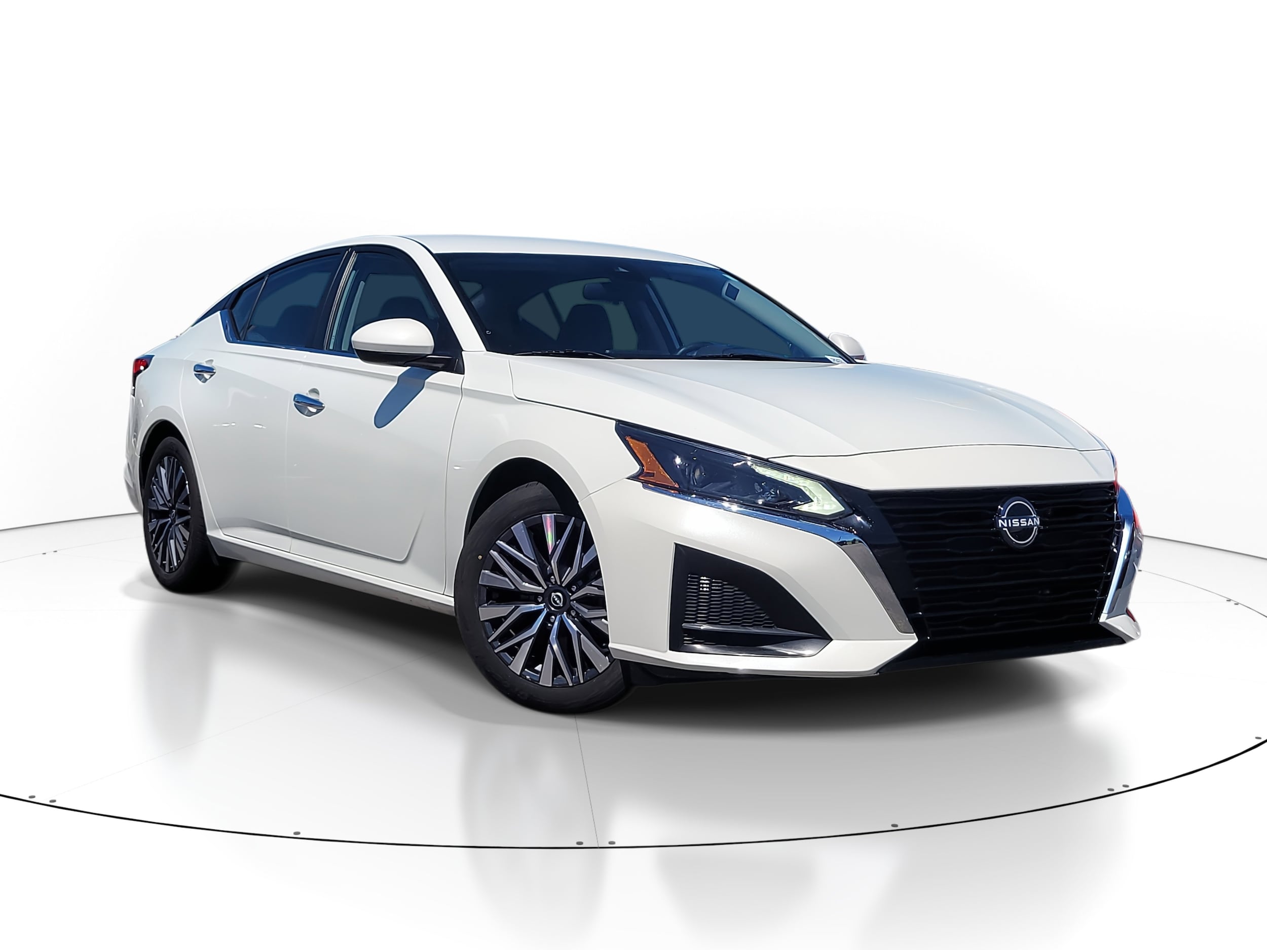 2023 Nissan Altima SV