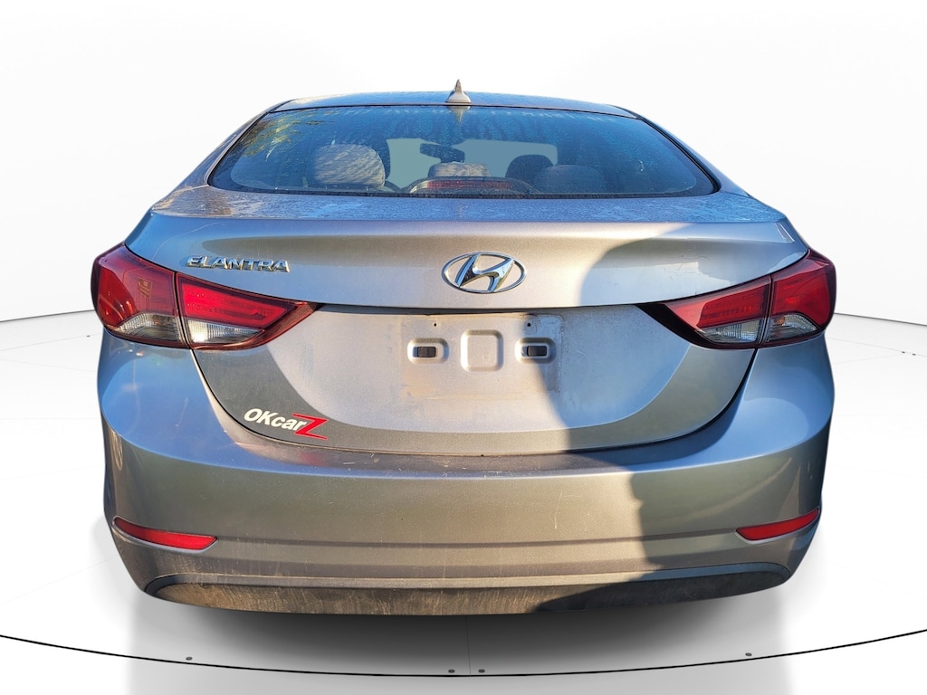 Used 2016 Hyundai Elantra SE Sedan