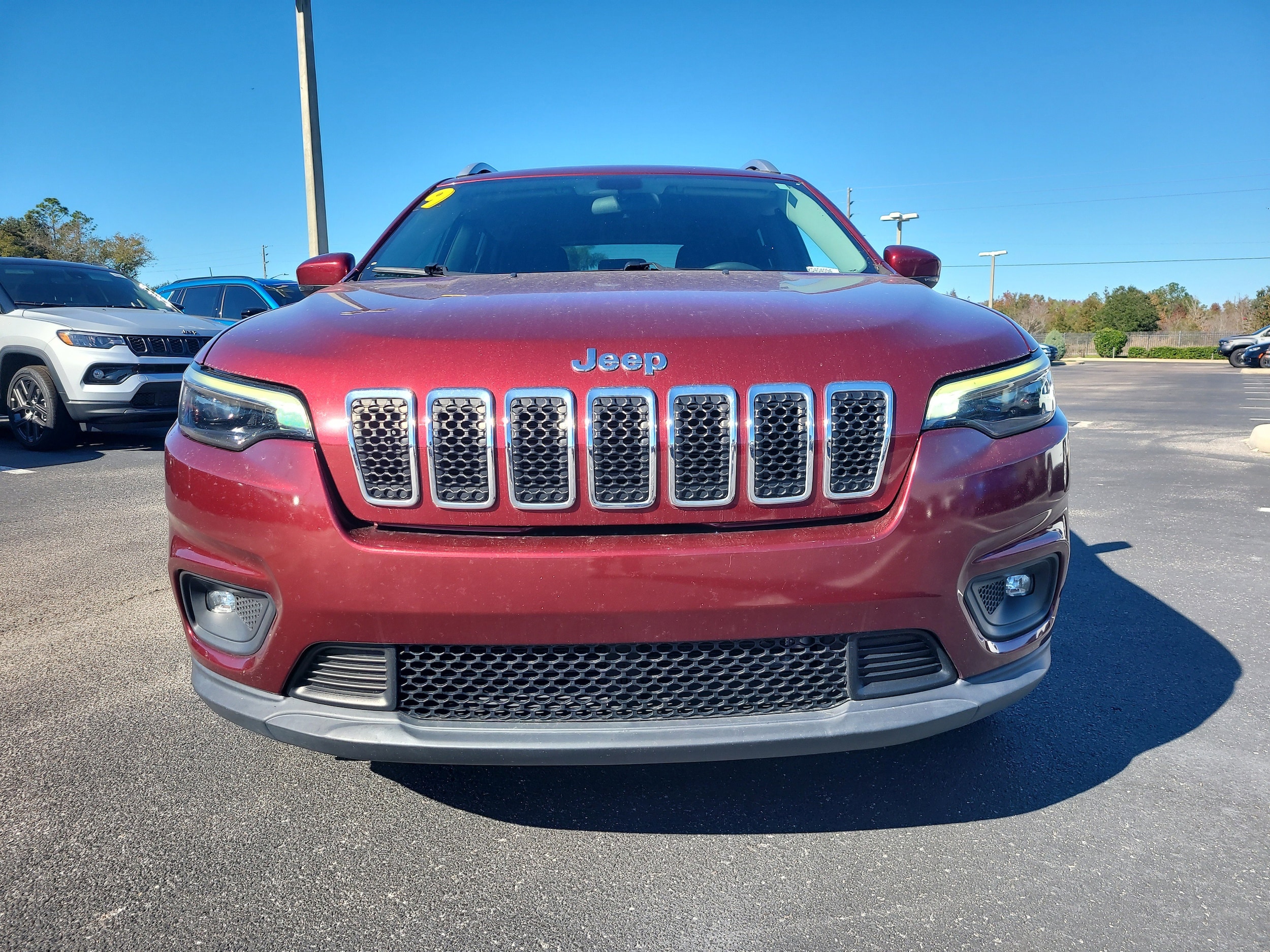 Used 2019 Jeep Cherokee Latitude with VIN 1C4PJLCX2KD404094 for sale in Lakeland, FL
