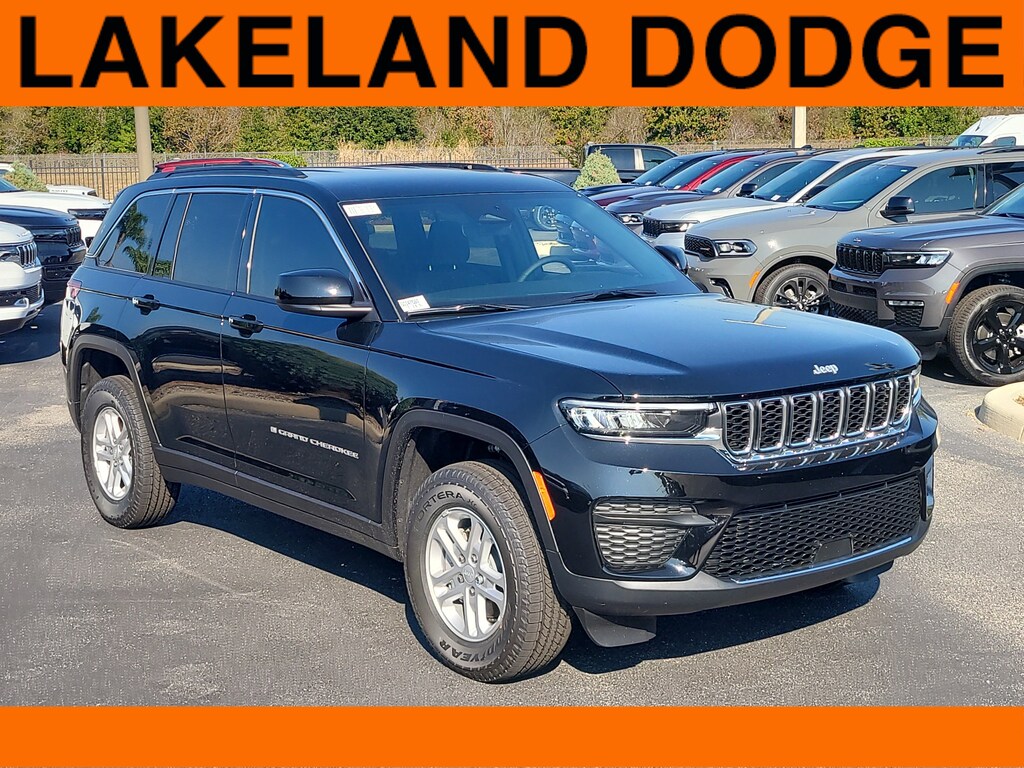 New 2025 Jeep Grand Cherokee LAREDO 4X4 Sport Utility