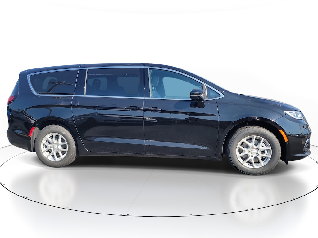 New 2026 Chrysler Pacifica SELECT Passenger Van