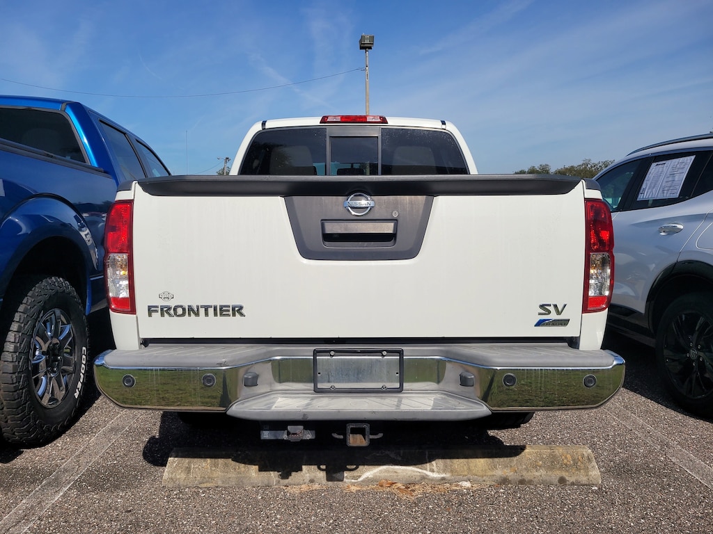 Used 2017 Nissan Frontier SV Truck Crew Cab